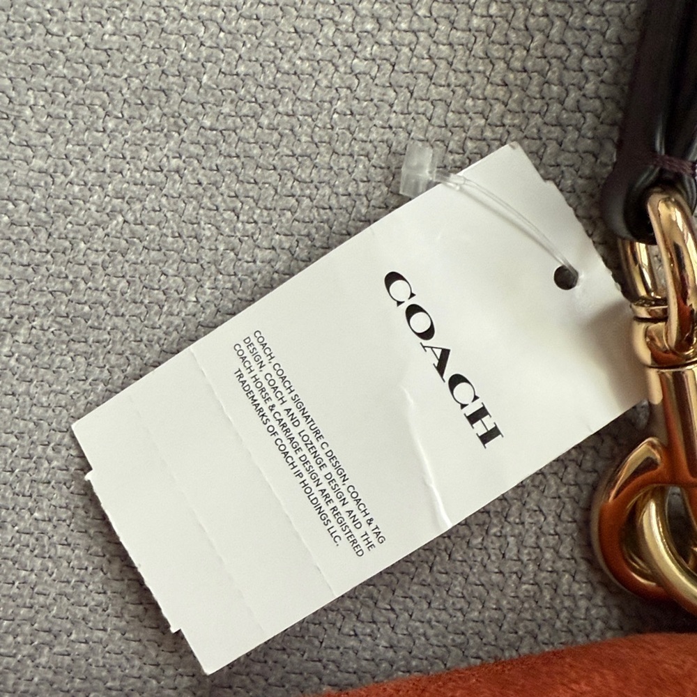 Coach. Kleo bag Signature Canvas Suede - Picture 4 of 14